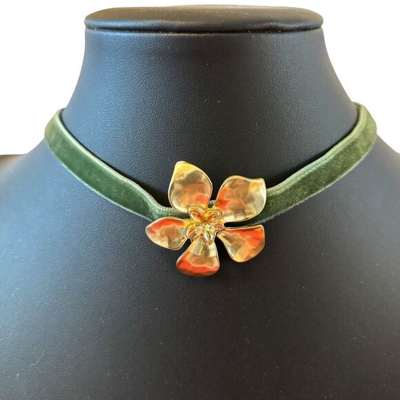 Elegant Goldtone Floral Pendant on Forest Green Velvet Ribbon. - Picture 1 of 6